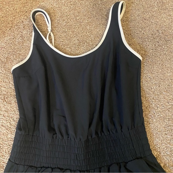 Abercrombie and Fitch Traveler Romper ST - Picture 5 of 8